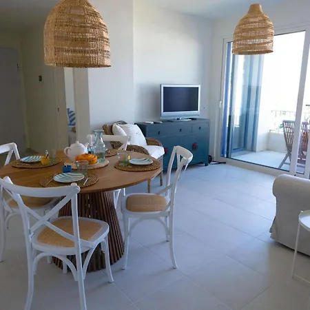 Modern 2br W- Pool & Balcony, Steps To Ria Formosa Apartament *