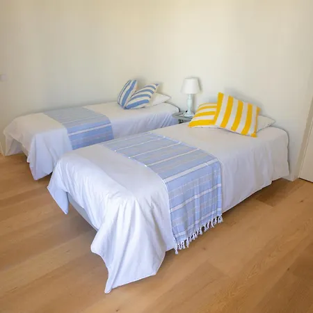 Apartament Modern 2br W- Pool & Balcony, Steps To Ria Formosa *