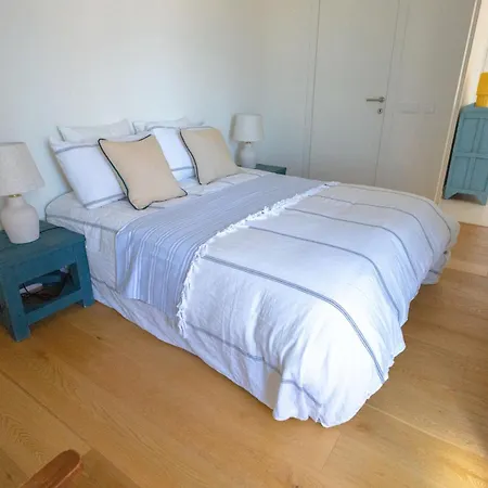Modern 2br W- Pool & Balcony, Steps To Ria Formosa *
