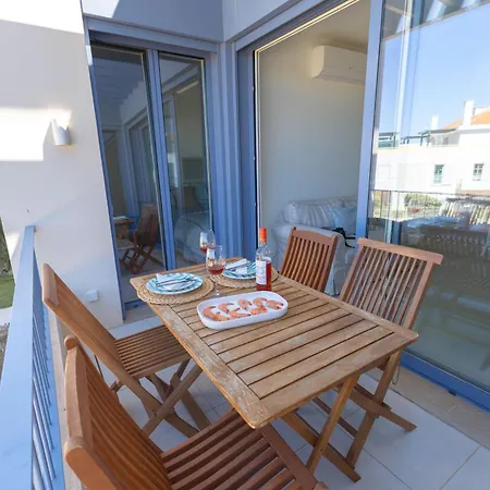 Modern 2br W- Pool & Balcony, Steps To Ria Formosa Apartament *