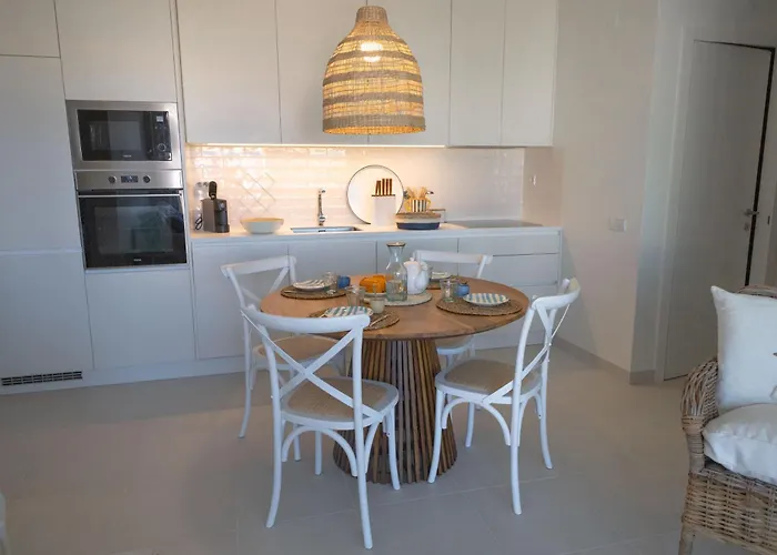 Casas Do Yellow Bg T2