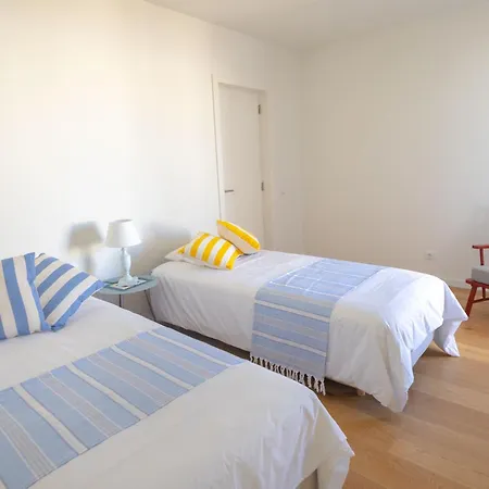 Casas Do Yellow Bg T2 * Tavira