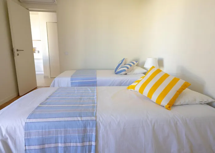 Casas Do Yellow Bg T2 Apartament *